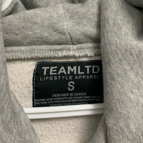 Ltd. Cropped gray sweatshirt size small - Picture 2 of 2